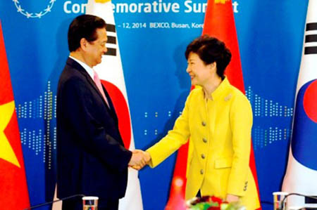 Thủ tướng Nguyễn Tấn Dũng và Tổng thống Hàn Quốc Park Geun-hye.